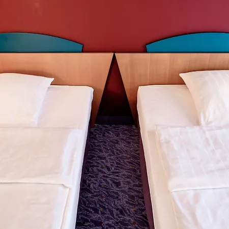 Koenigshof Am Funkturm Business 4*