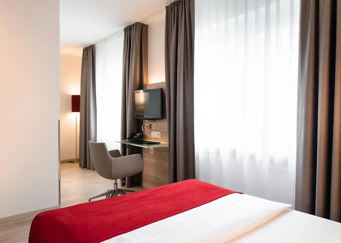Koenigshof Am Funkturm Business Hotel 4*